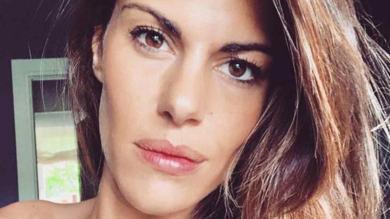 Bianca Guaccero si mostra in tuta aderente