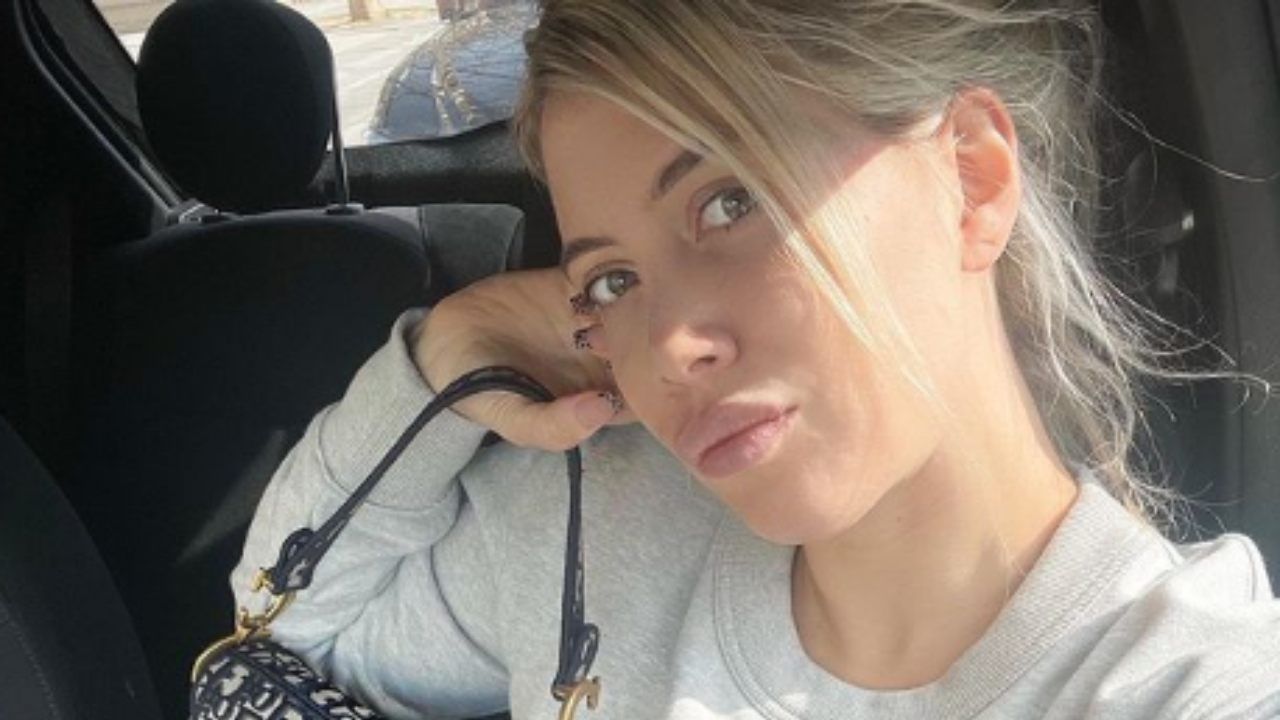 Wanda Nara, il fondoschiena è da urlo, "Buongiorno Parigi": un sogno - FOTO