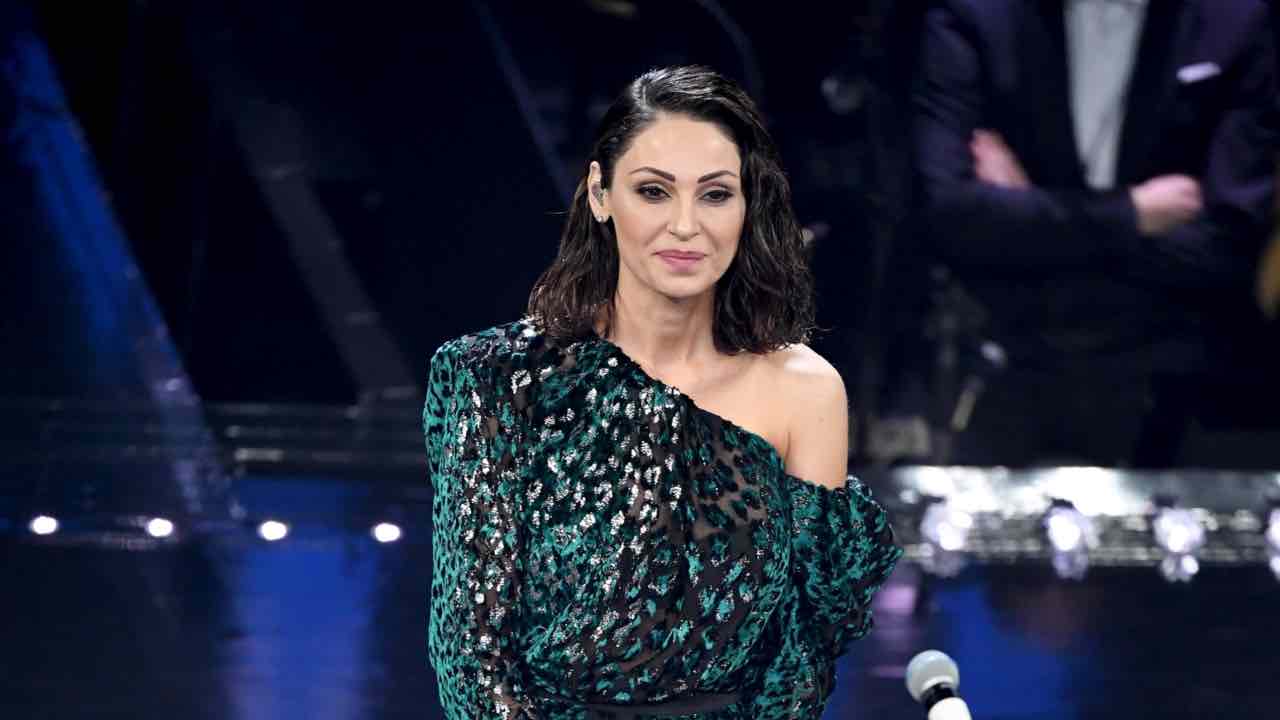 Anna Tatangelo costume Francesco Renga