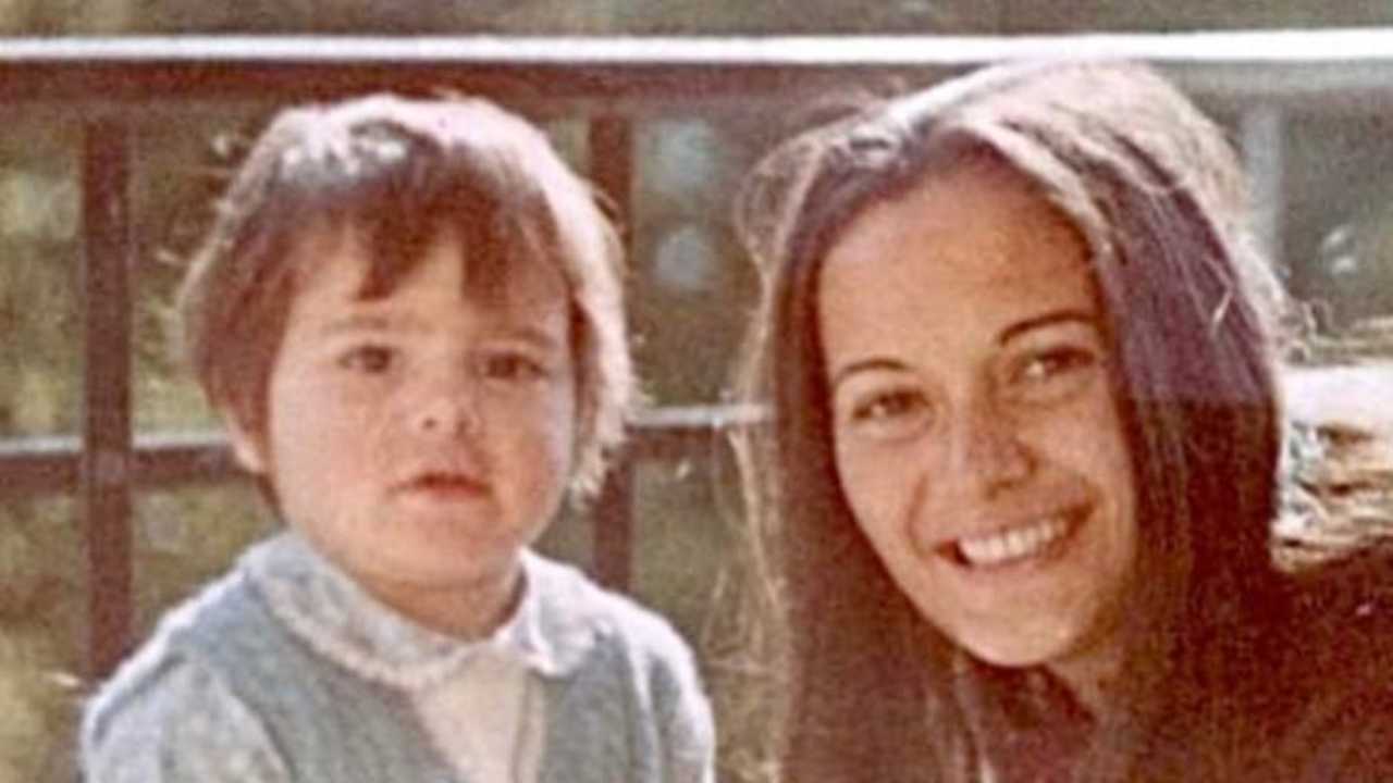 Roberta Capua da bambina con la mamma