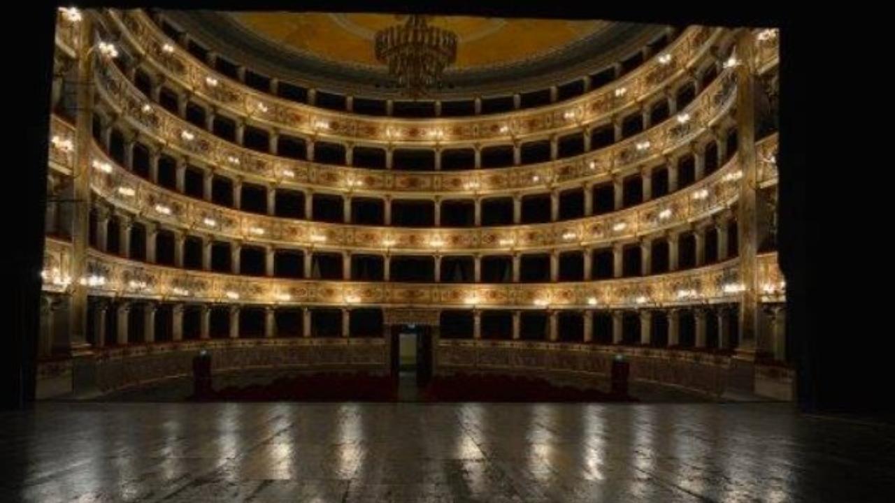 Teatro attore (Facebook)