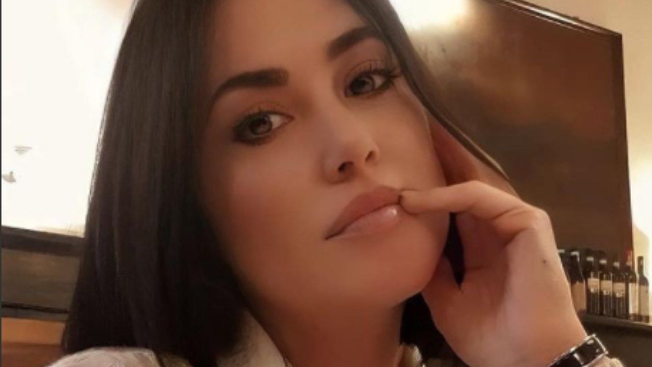 Pazzesca Claudia Ruggeri La Miss Di Avanti Un Altro In Intimo