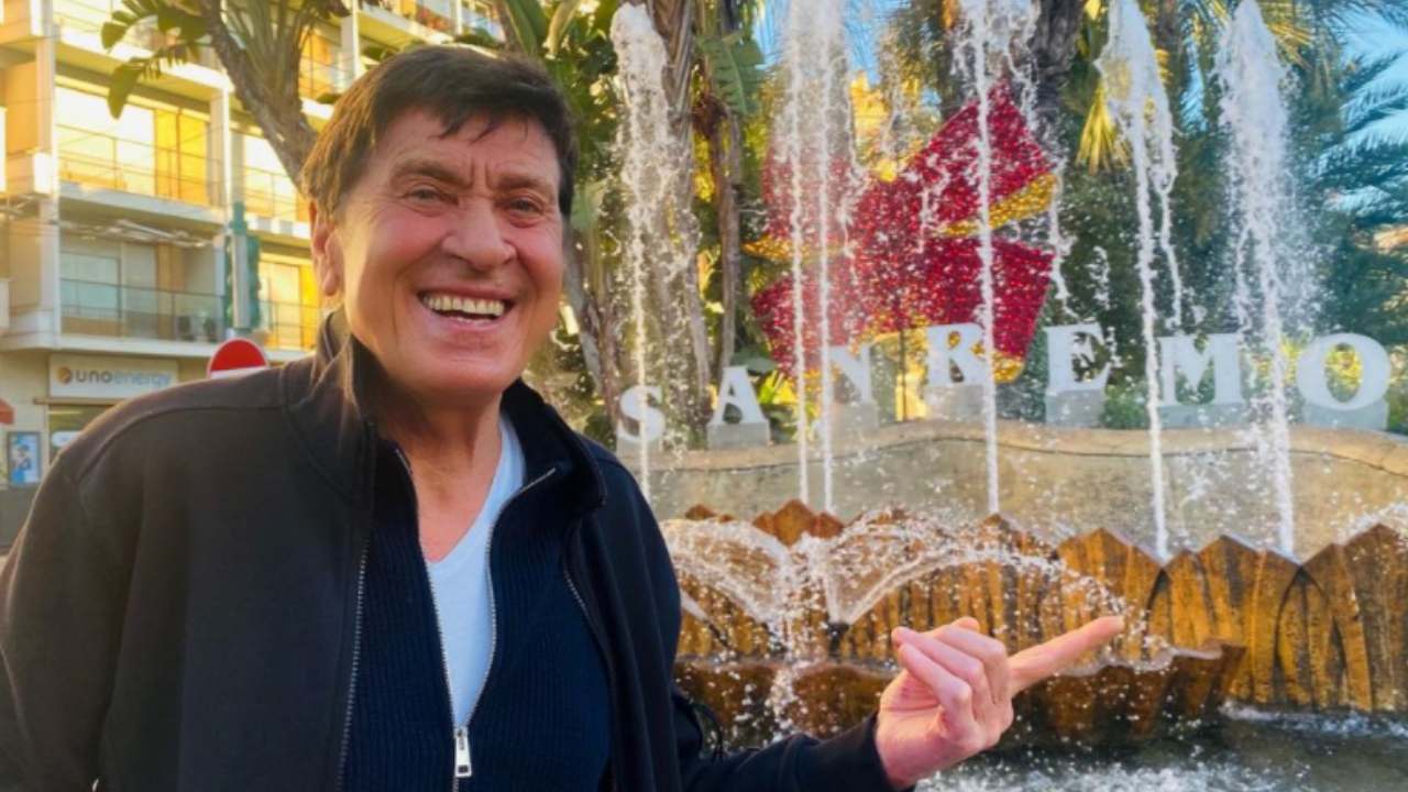 Gianni Morandi, il risveglio che sognava da tempo: "Buona domenica" così - FOTO