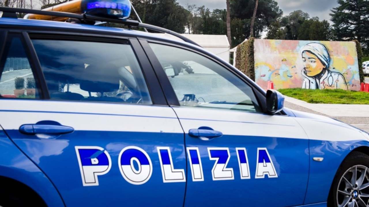 Polizia pattuglia (Facebook)