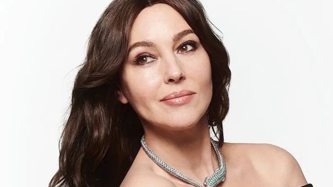 Monica Bellucci selfie collana Instagram