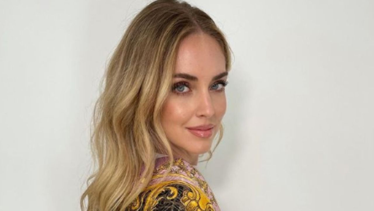 Chiara Ferragni posa sun