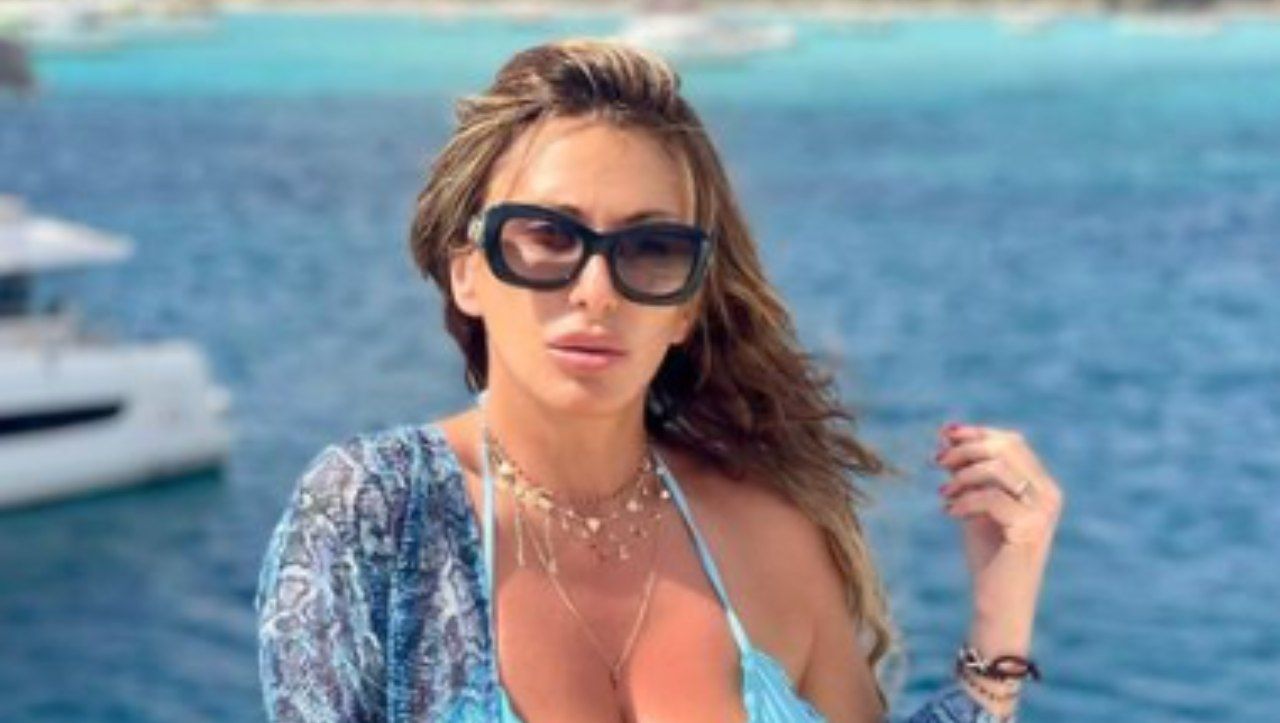 Sabrina Salerno scatti testa